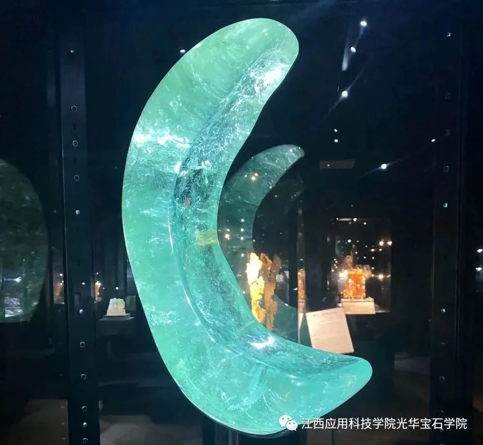 收藏级宝石矿物与化石